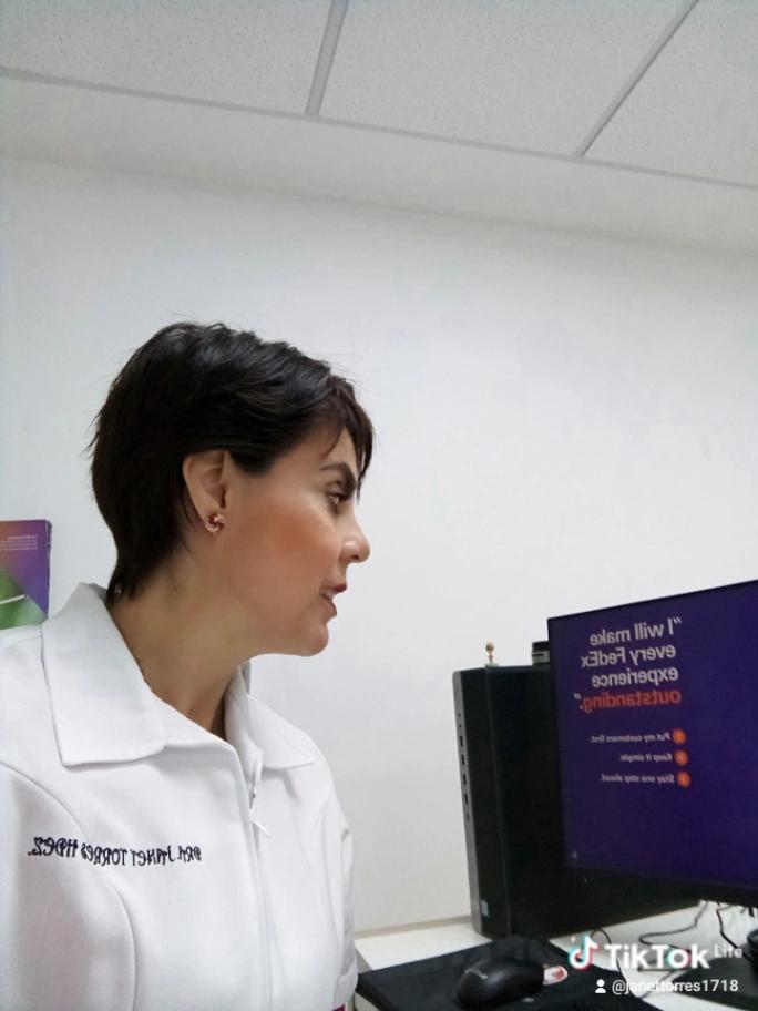Janet Torres Hernández -cover-picture